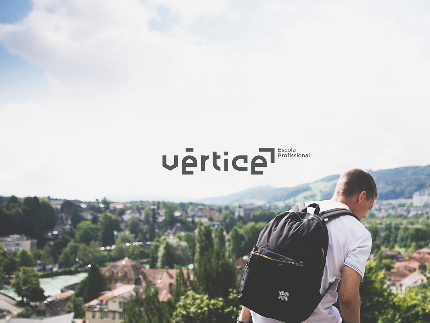 Vértice國外學校品牌vi設計和標識設計，企業vi設計，標識設計，深圳vi設計，左右格局