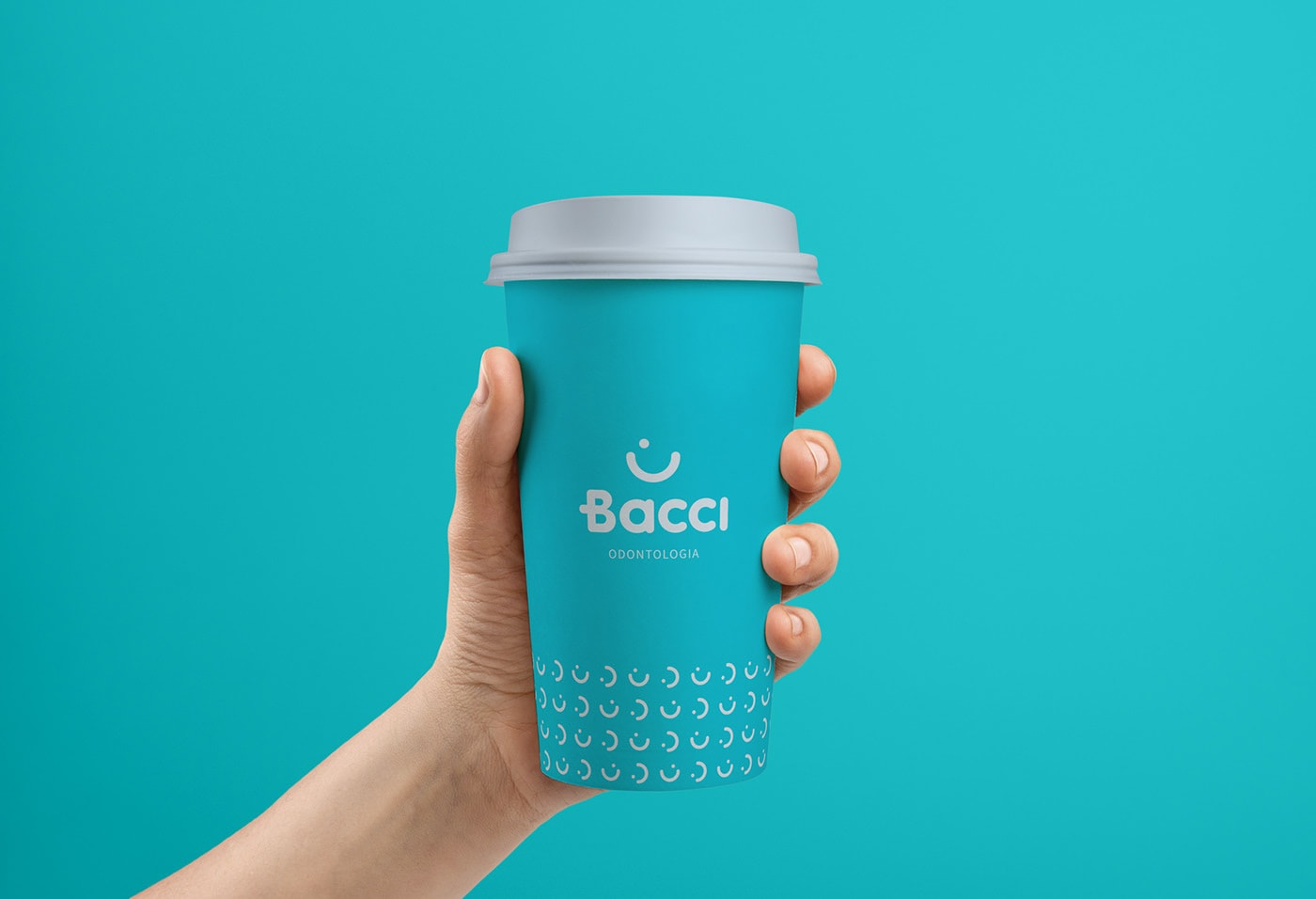 Bacci 現代醫療牙科診所品牌VI設計和標識設計，醫療品牌VI設計，品牌標識設計，深圳VI設計，左右格局